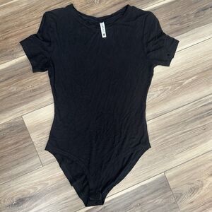 LAOLASI Women’s Slim Fit Bodysuit Extender Jumpsuit Size M Stretch Round Neck